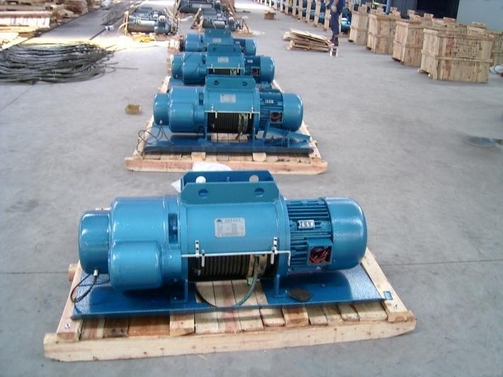 electric hoist (212)