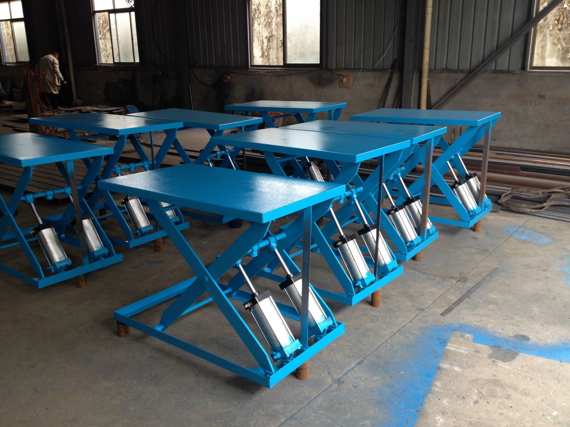 Fixed hydraulic lifting platform