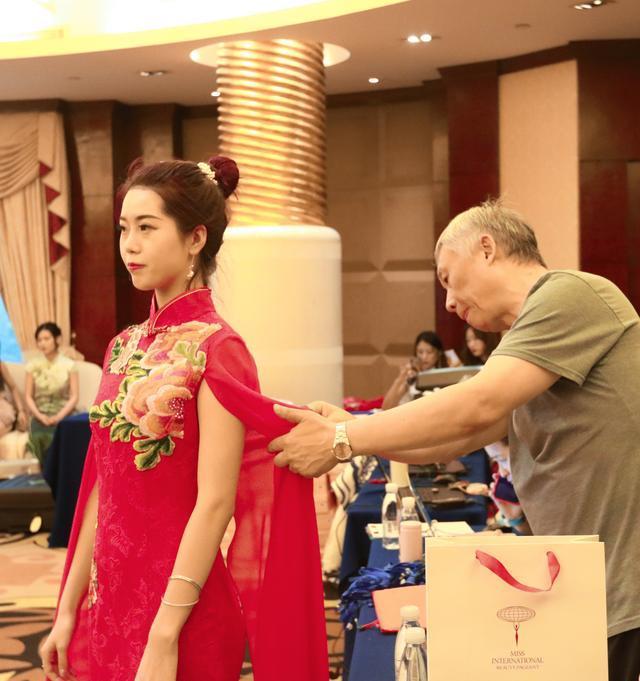 国际小姐赛前集训,绰约多姿彰显魅力无限 国际小姐赛前集训,绰约多姿彰显魅力无限