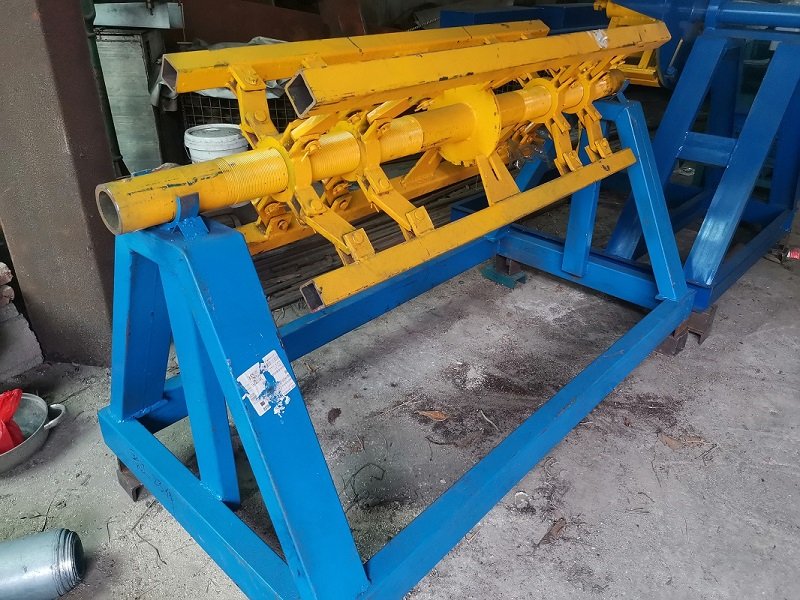 Manual Uncoiler Machine