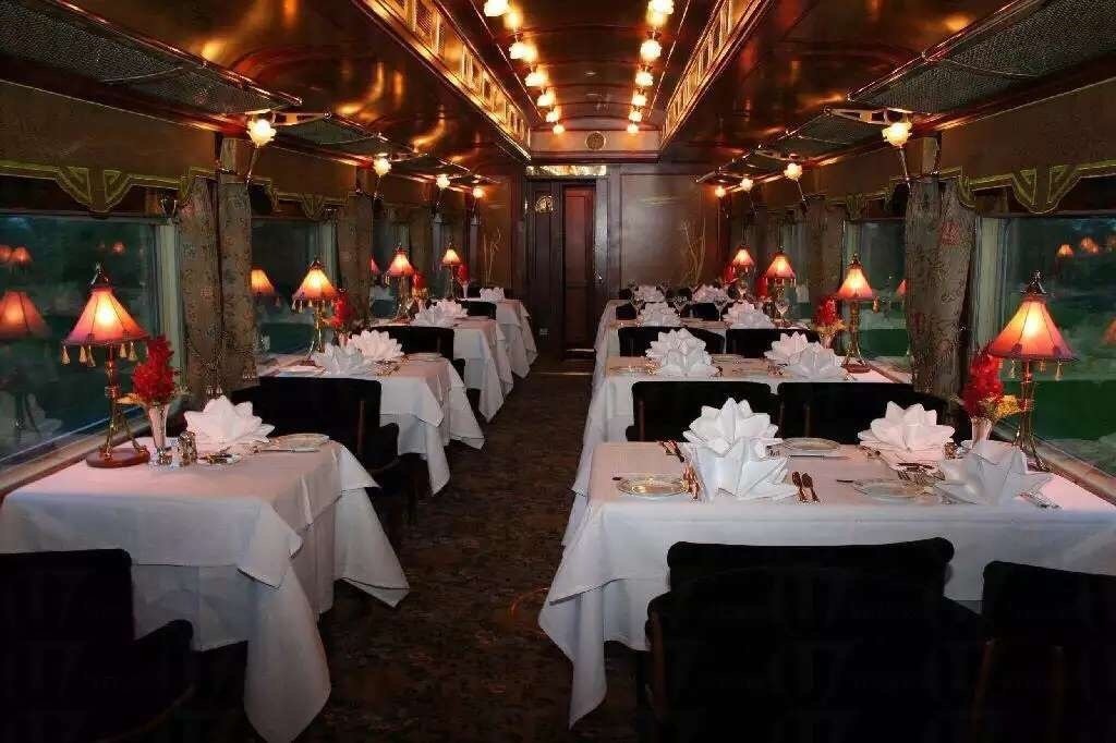 火车厢革新餐厅