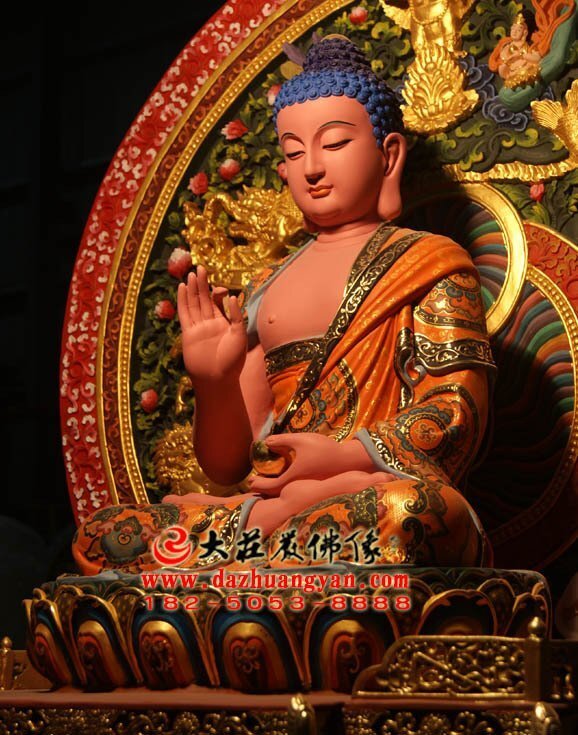 五方佛之西方阿弥陀佛生漆脱胎彩绘佛像侧面照