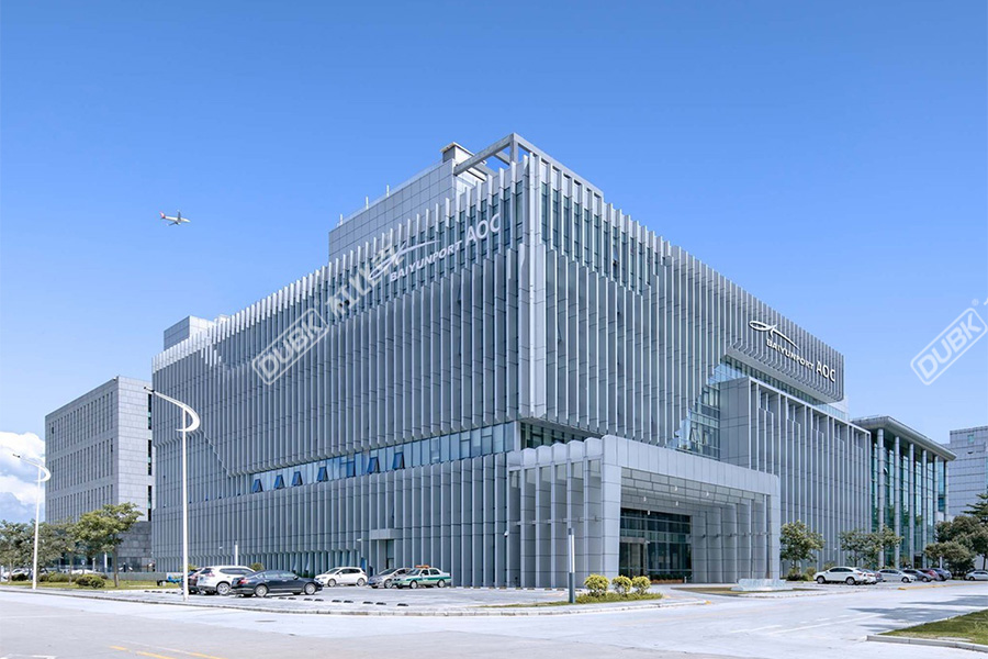 广州白云国际机场综合信息楼