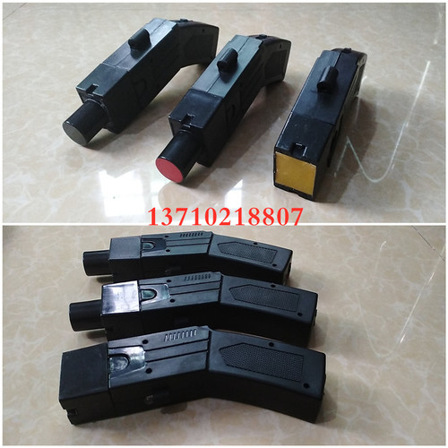 002型远程5米电击器带40米催泪弹