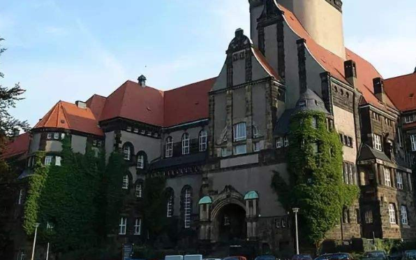 德累斯顿工业大学简介