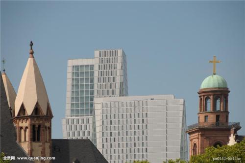 东御、原臻、原馨齐发力，社区服务驶向新未来——适配社群属性及地产产品线，东原物业“原管家”服务体系革新上线