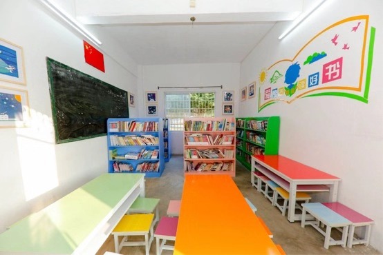 高滩小学里焕然一新的合景艺述馆