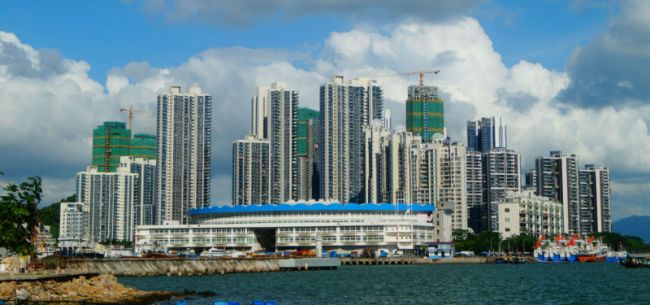 部分上市房企打响“股价保卫战”