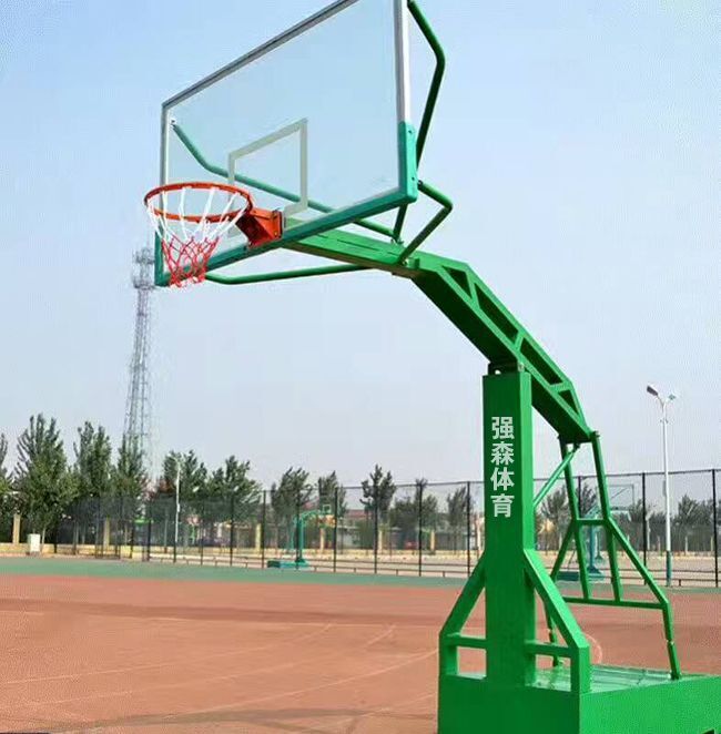 手动液压篮球架的安装过程