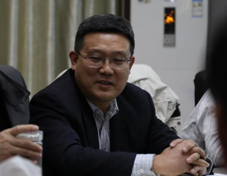 孙教授进行讲话