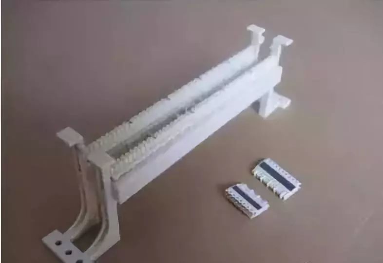 网络机柜布线中的两个利器跳线架、配线架 网络机柜布线中的两个利器跳线架、配线架
