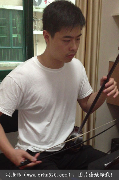 jason，美国小伙想学最中国的乐器