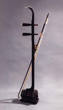 二胡（拼音：Erhu） 始于唐朝