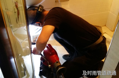 南滨路管道疏通