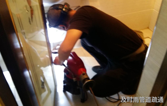 如何解决厨房下水道堵塞？