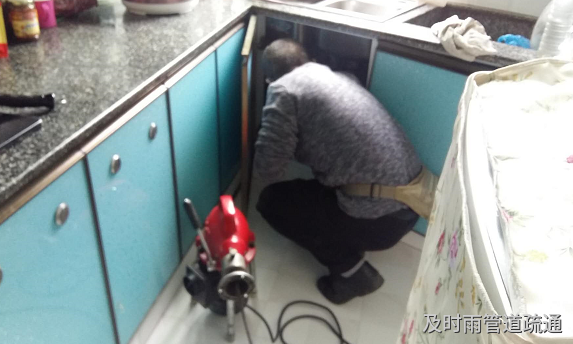厨房管道堵塞的常见原因？