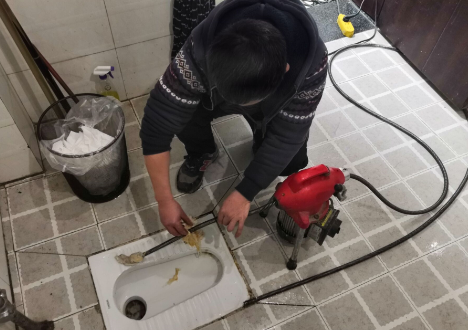厕所管道为什么容易堵塞？