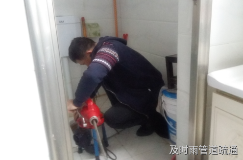 水力消淤法