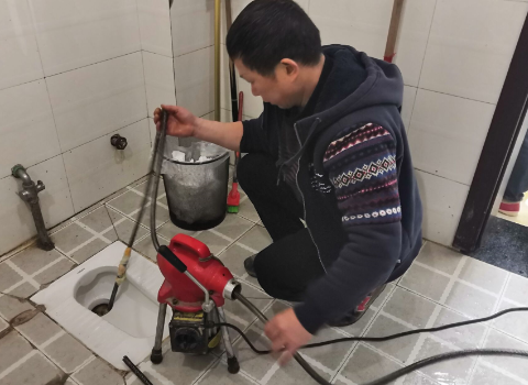 老是听见马桶滴水声的原因
