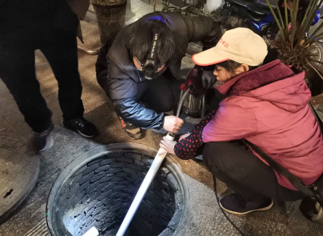如何快速清掏化粪池堵塞？