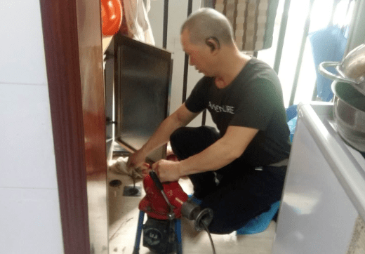 导致下水道阻塞的常见原因分析