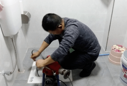 管道疏通器