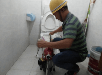 怎么解决马桶堵塞？