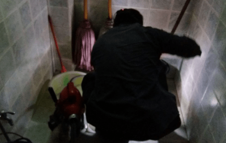如何清理下水道淤泥堵塞？