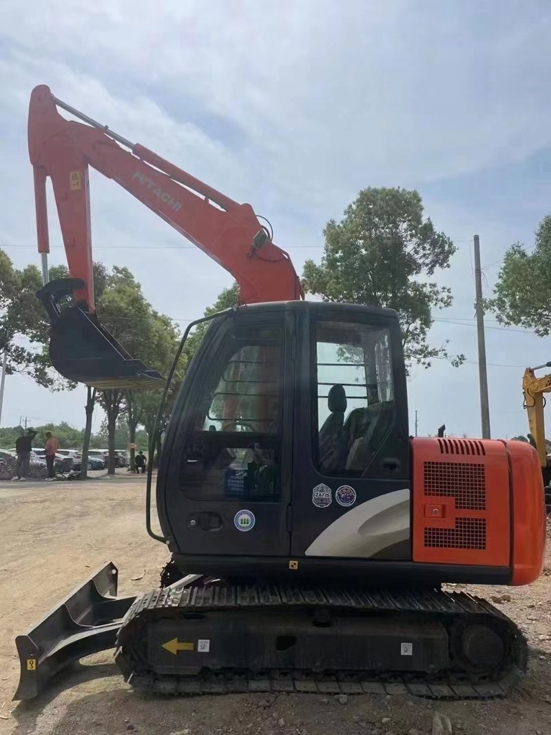 Hitachi ZAXIS60 used excavator