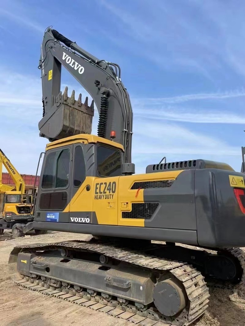 VOLVO EC240DL used excavator