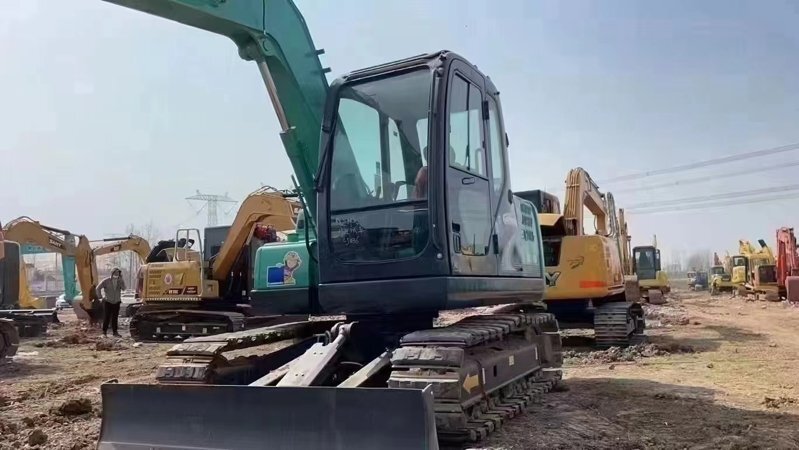 KOBELCO sk75 used excavator