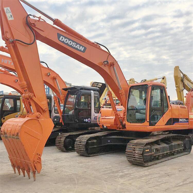 Doosan DH220-7lc used  excavator