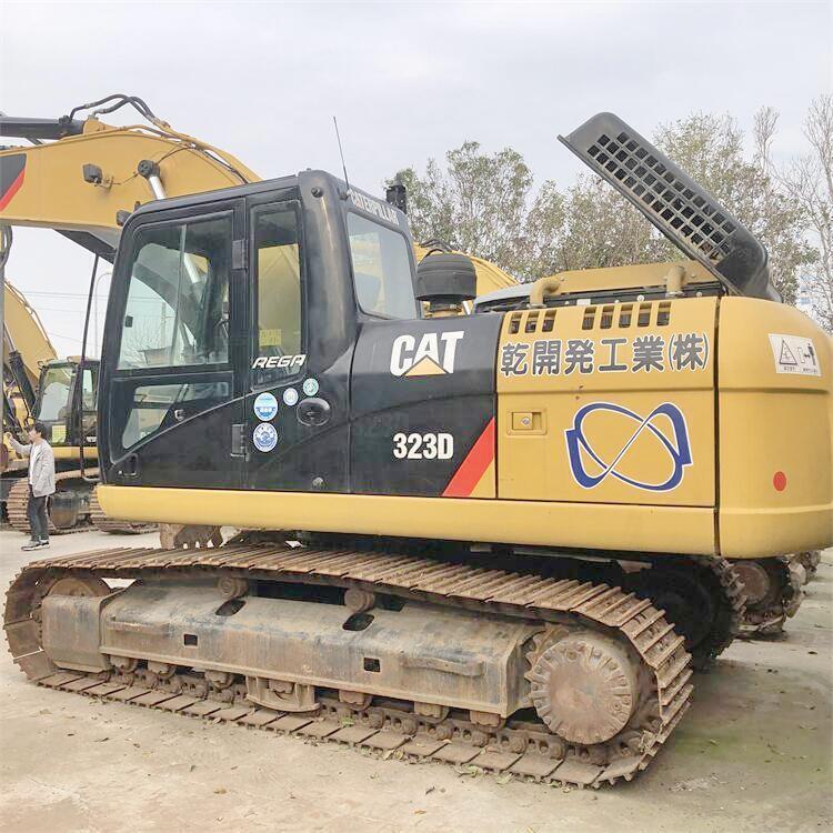 Caterpillar 323Dexcavator