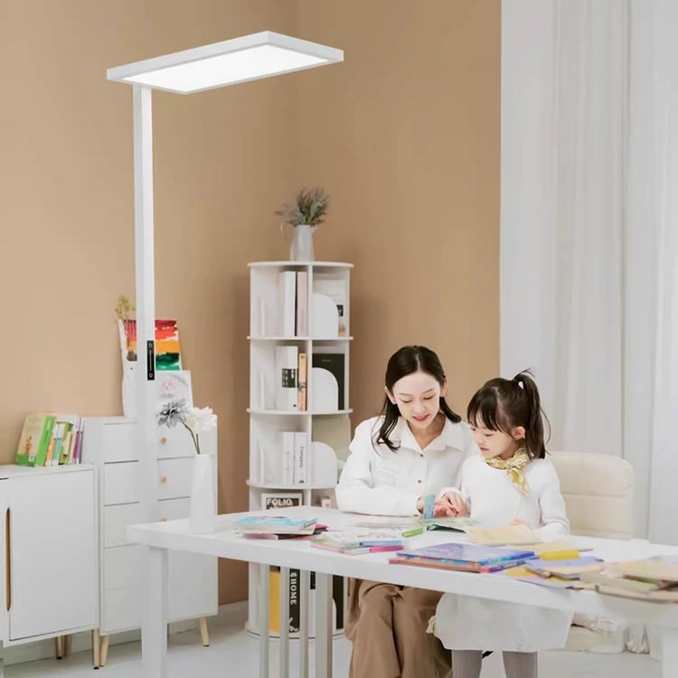 What are the advantages of eye protection free standing floor lights