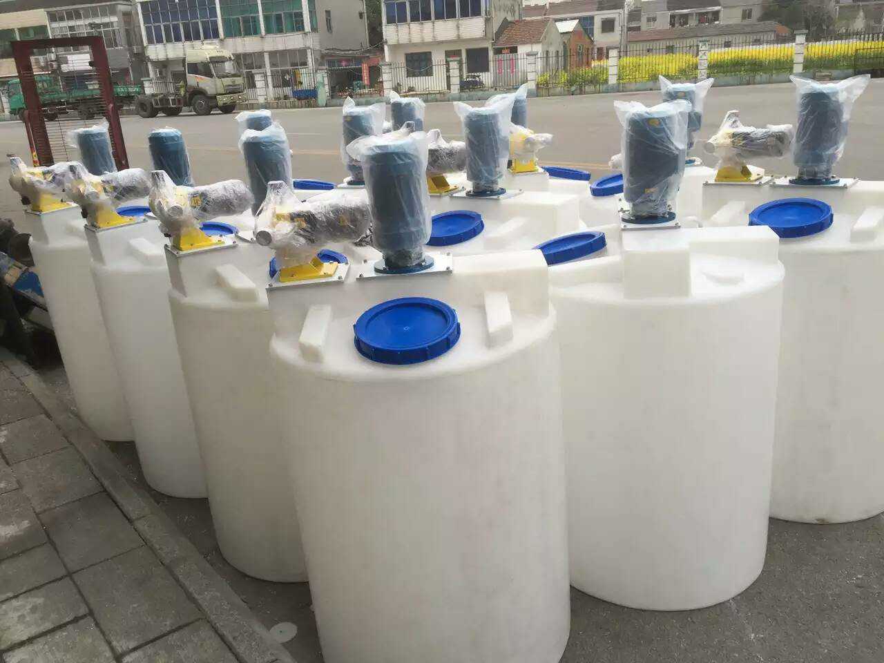 水處理專用加藥箱、1000升鹽箱、軟水加藥裝置