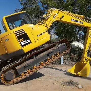 Excavadora Komatsu PC128