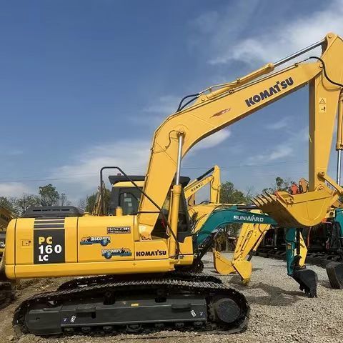 Excavadora Komatsu PC160