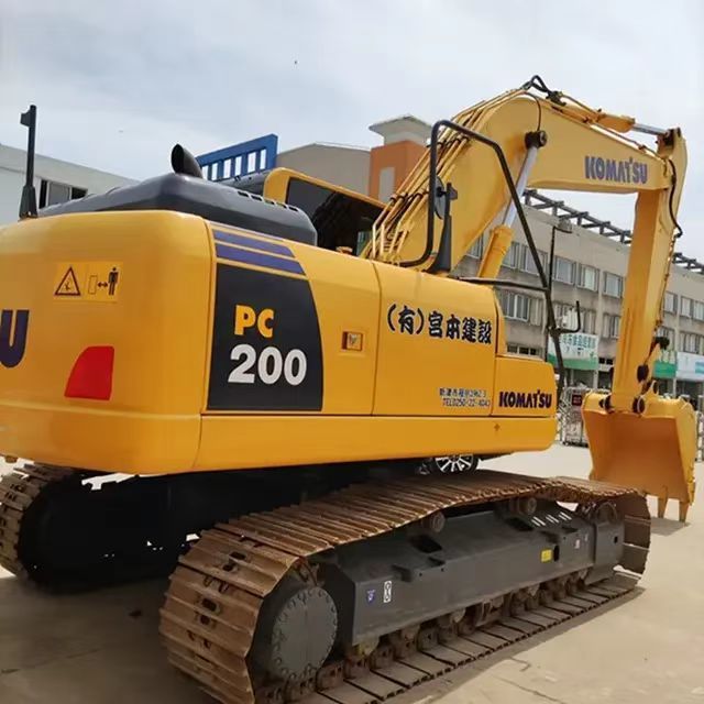 Excavadora Komatsu PC200-8