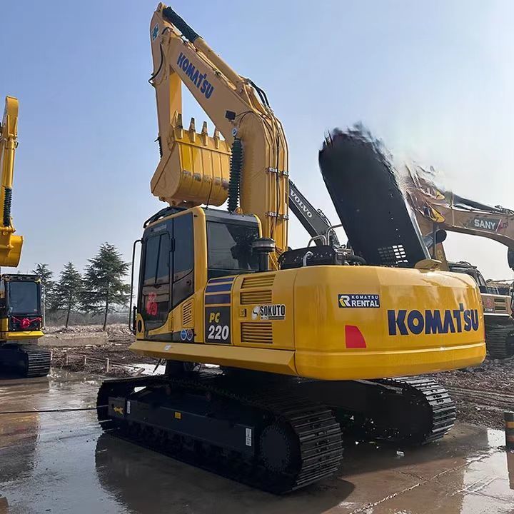 Excavadora Komatsu PC220-8