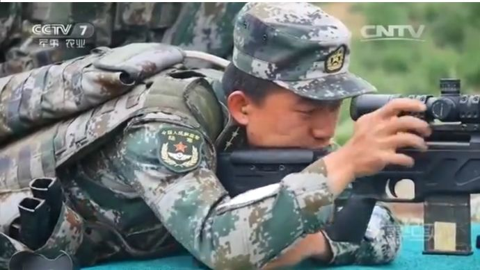 国产狙击步枪警用装备会展上的首次露面 国产狙击步枪警用装备会展上的首次露面